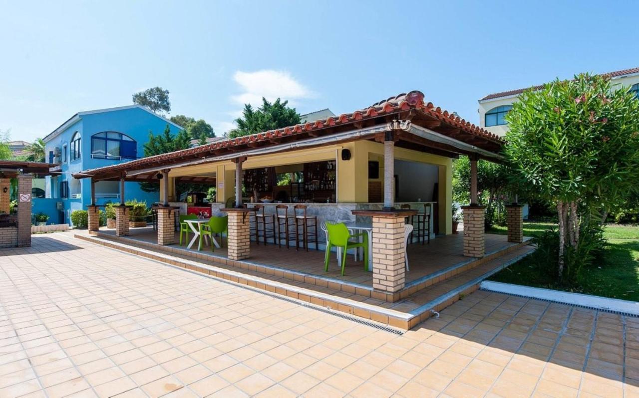 Govino Bay Luxury Beach Loft Apartment Δανίλια Εξωτερικό φωτογραφία
