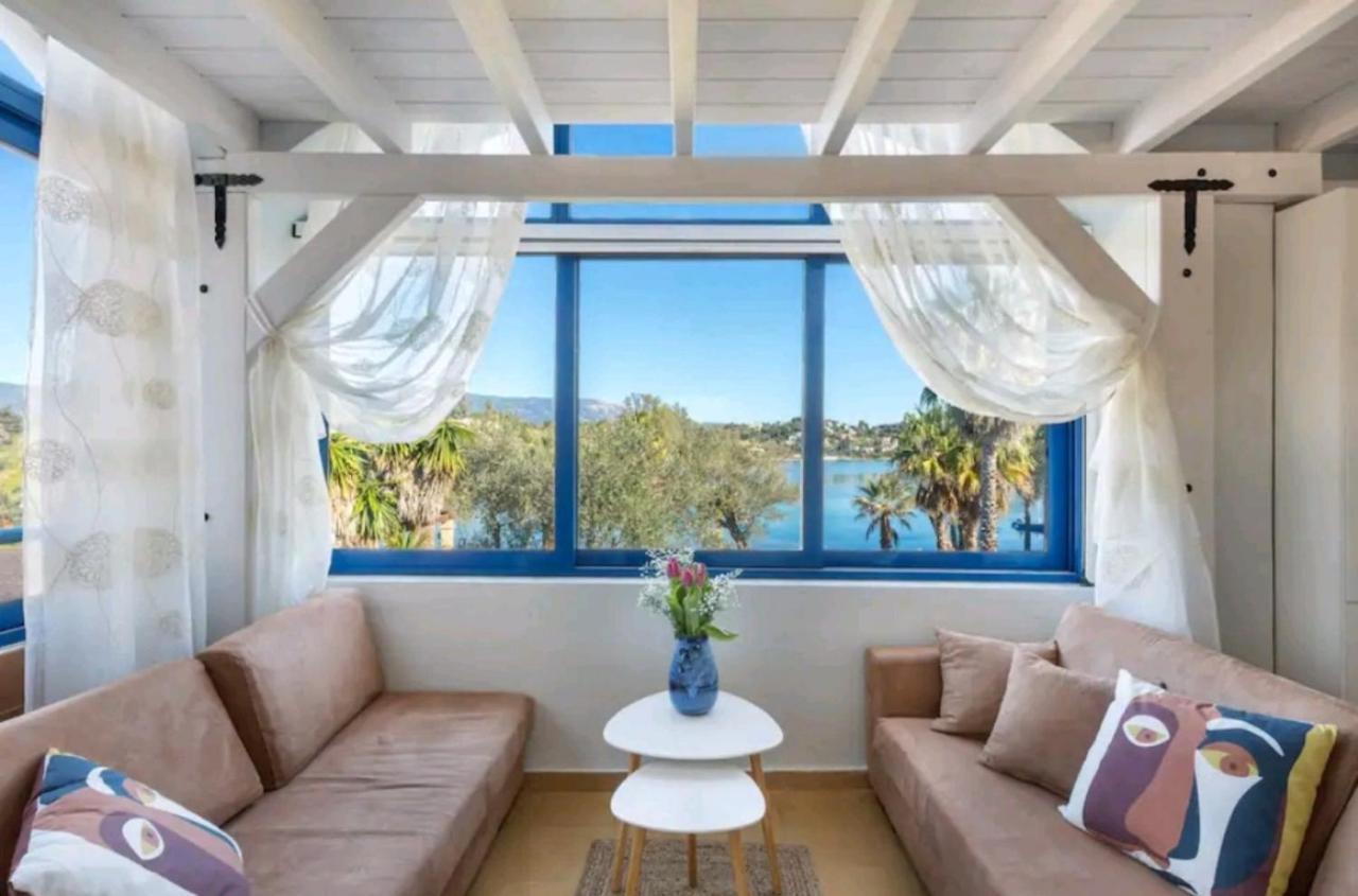 Govino Bay Luxury Beach Loft Apartment Δανίλια Εξωτερικό φωτογραφία