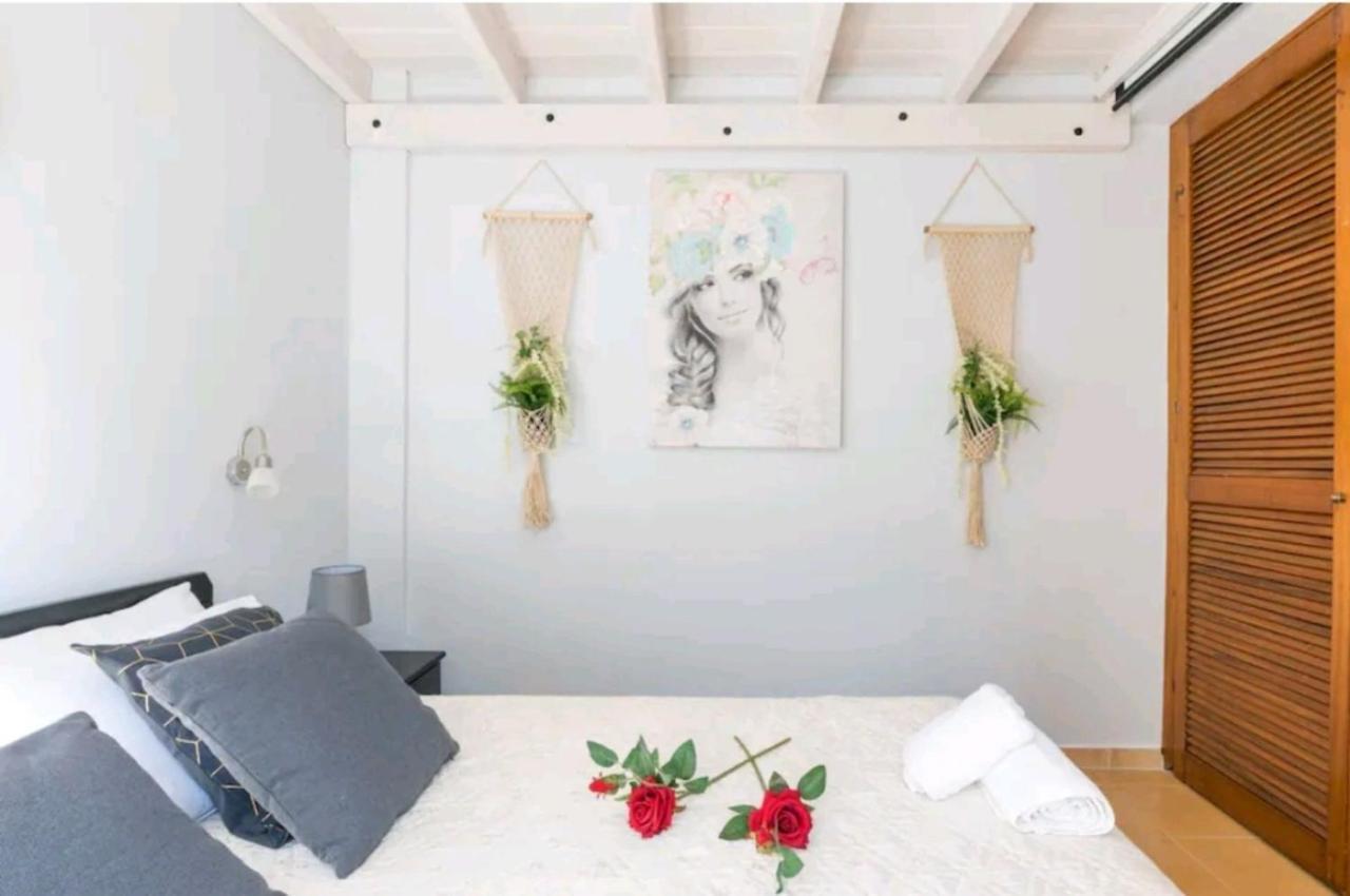 Govino Bay Luxury Beach Loft Apartment Δανίλια Εξωτερικό φωτογραφία